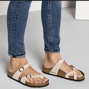 Birkenstock Cream Sandals